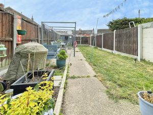Silcott Street- click for photo gallery